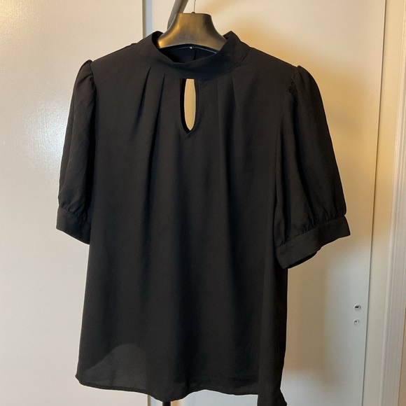 17. Nine West Black Blouse with Puff Sleeves and Pleated Design Size X-Large - Picture 1 of 5
